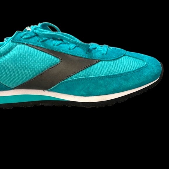NWOT- Brooks Heritage Vanguard Sneakers in a Teal & Gray Colorway - Picture 11 of 13